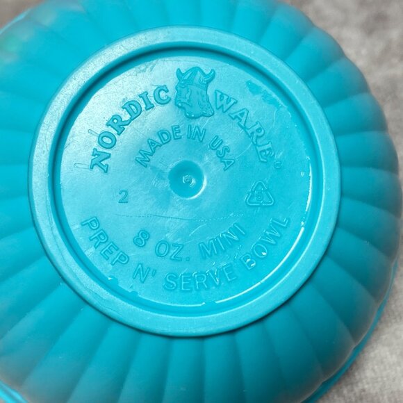 Nordic Ware Prep N Serve Mini Bowls Bright Colors Set Of 4 8 Oz BPA Free USA - Picture 3 of 7